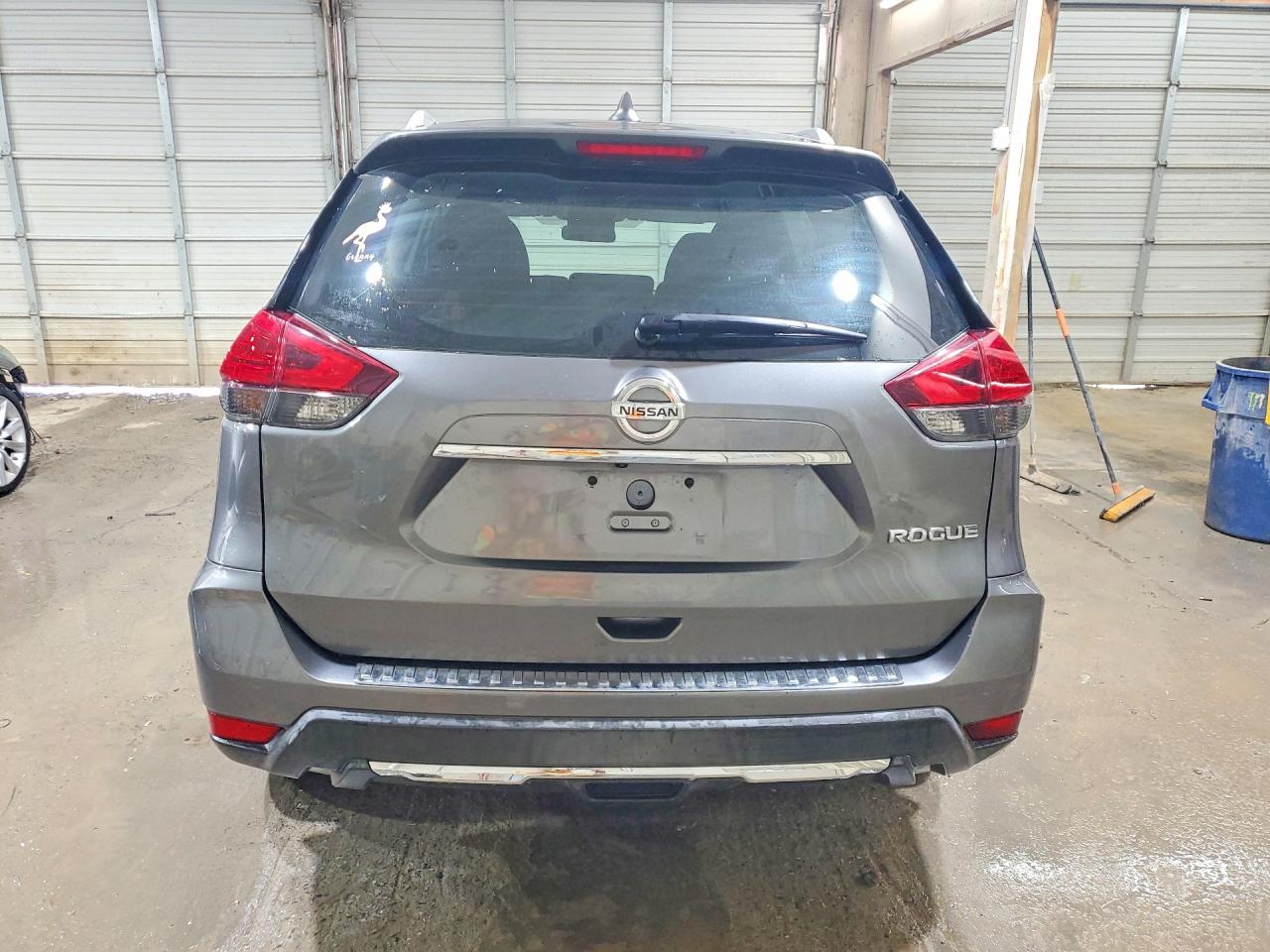 2017 NISSAN ROGUE S photo 16