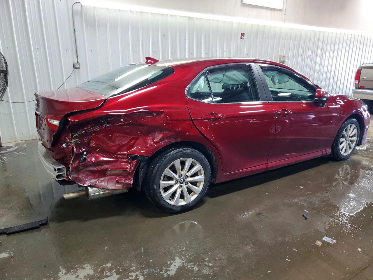 2019 TOYOTA CAMRY LE photo 7