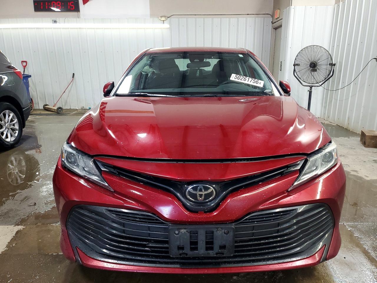 2019 TOYOTA CAMRY LE photo 13