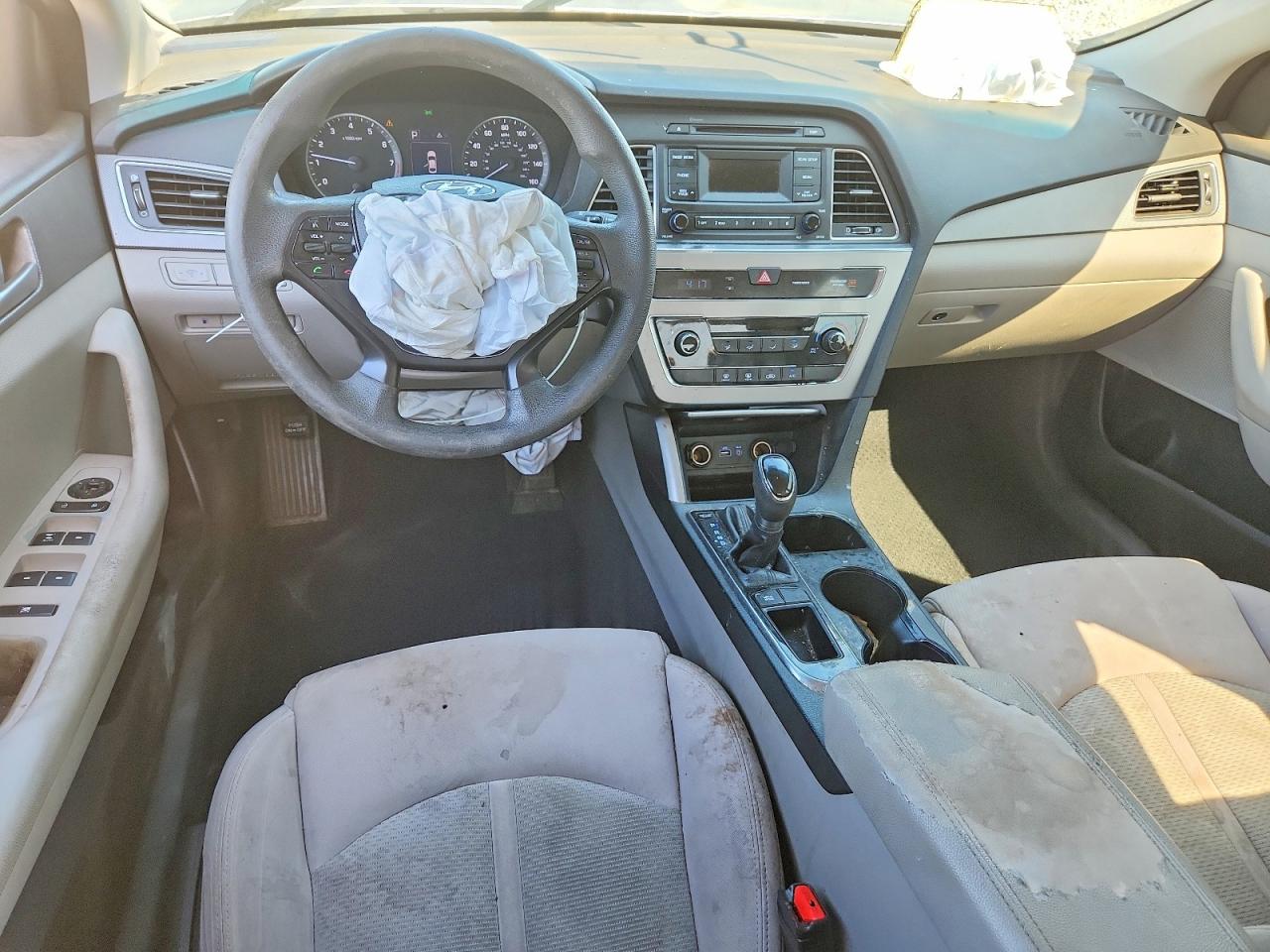 2015 HYUNDAI SONATA SE photo 15