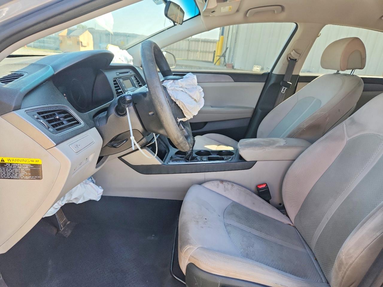 2015 HYUNDAI SONATA SE photo 13