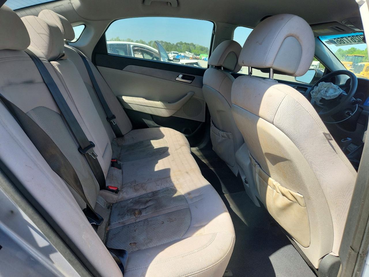 2015 HYUNDAI SONATA SE photo 19