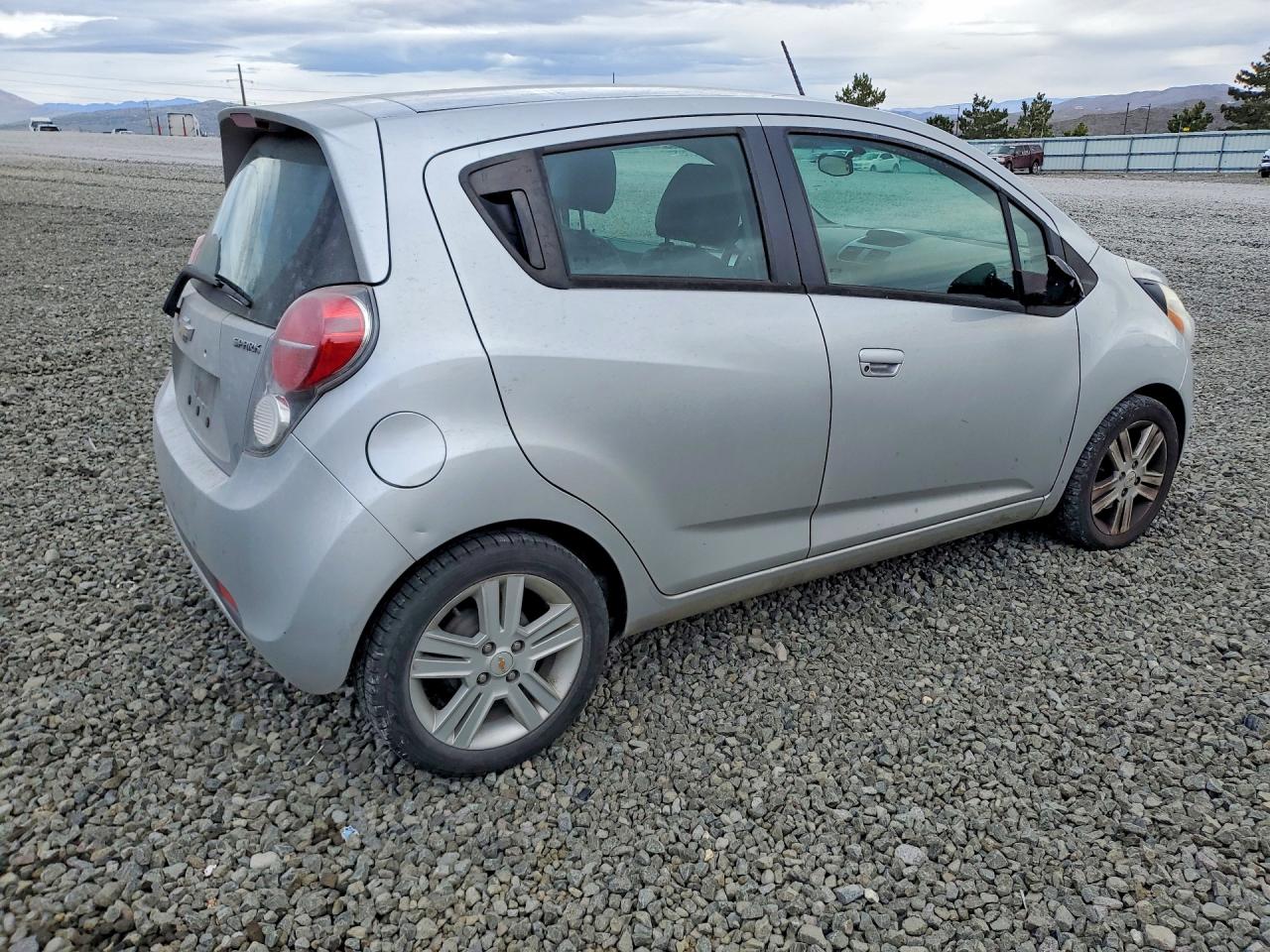 2015 CHEVROLET SPARK 1LT photo 5