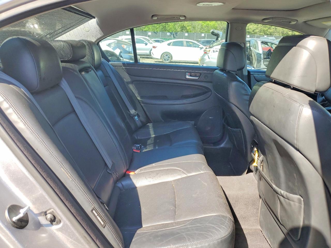 2012 HYUNDAI GENESIS 3.8L photo 19