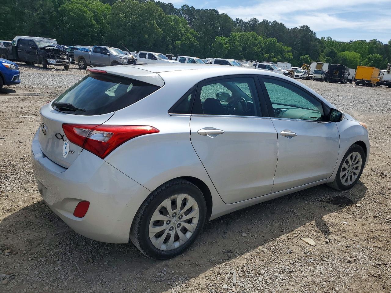 2016 HYUNDAI ELANTRA GT BASE photo 7