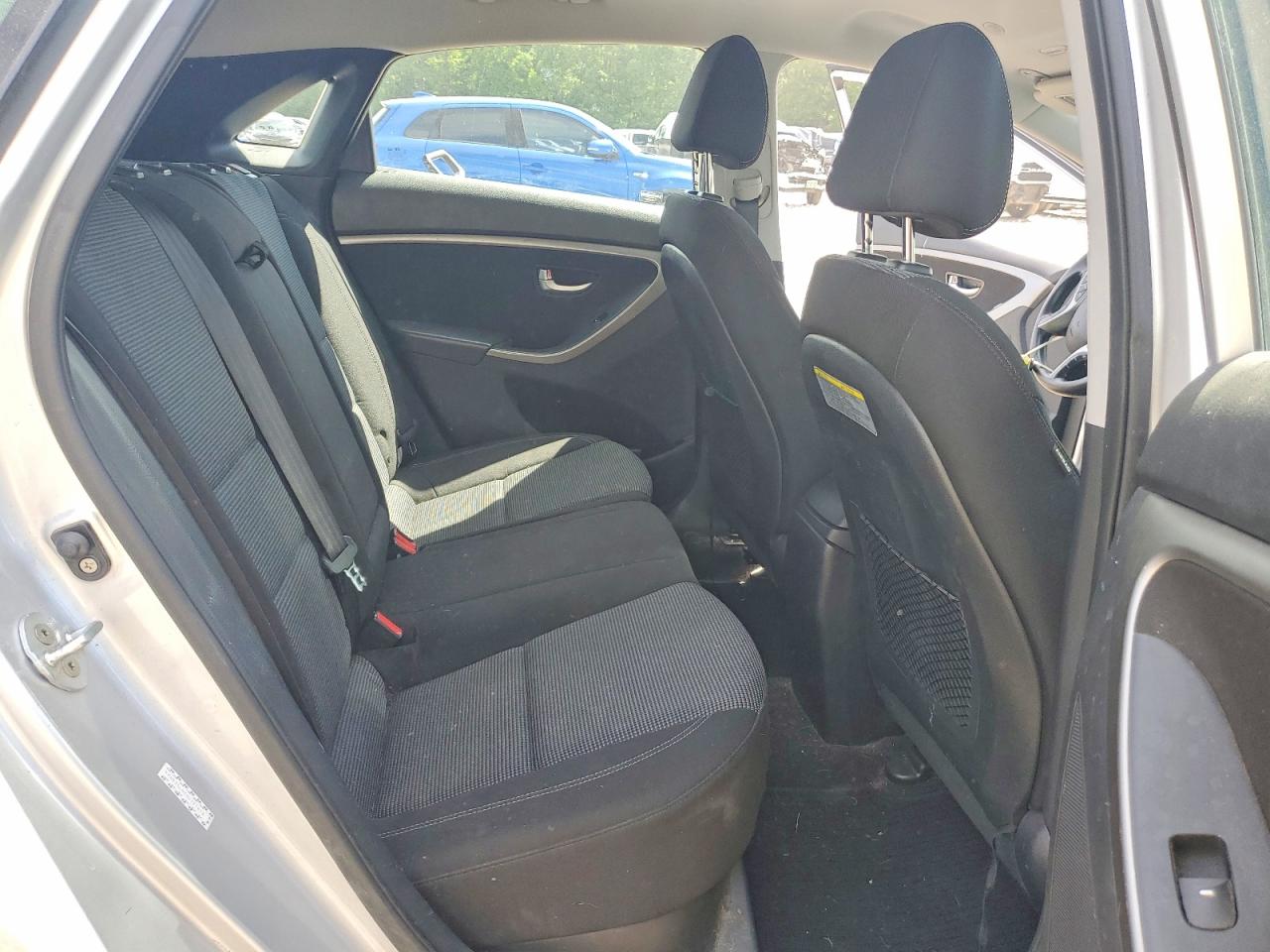 2016 HYUNDAI ELANTRA GT BASE photo 28