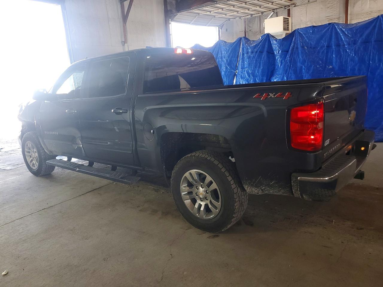 2018 CHEVROLET SILVERADO K1500 LT photo 3