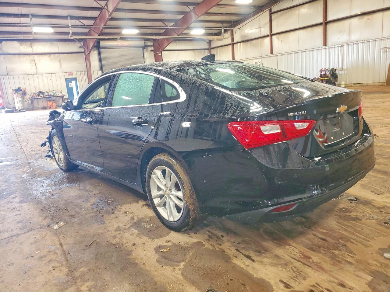 2017 CHEVROLET MALIBU LT photo 4