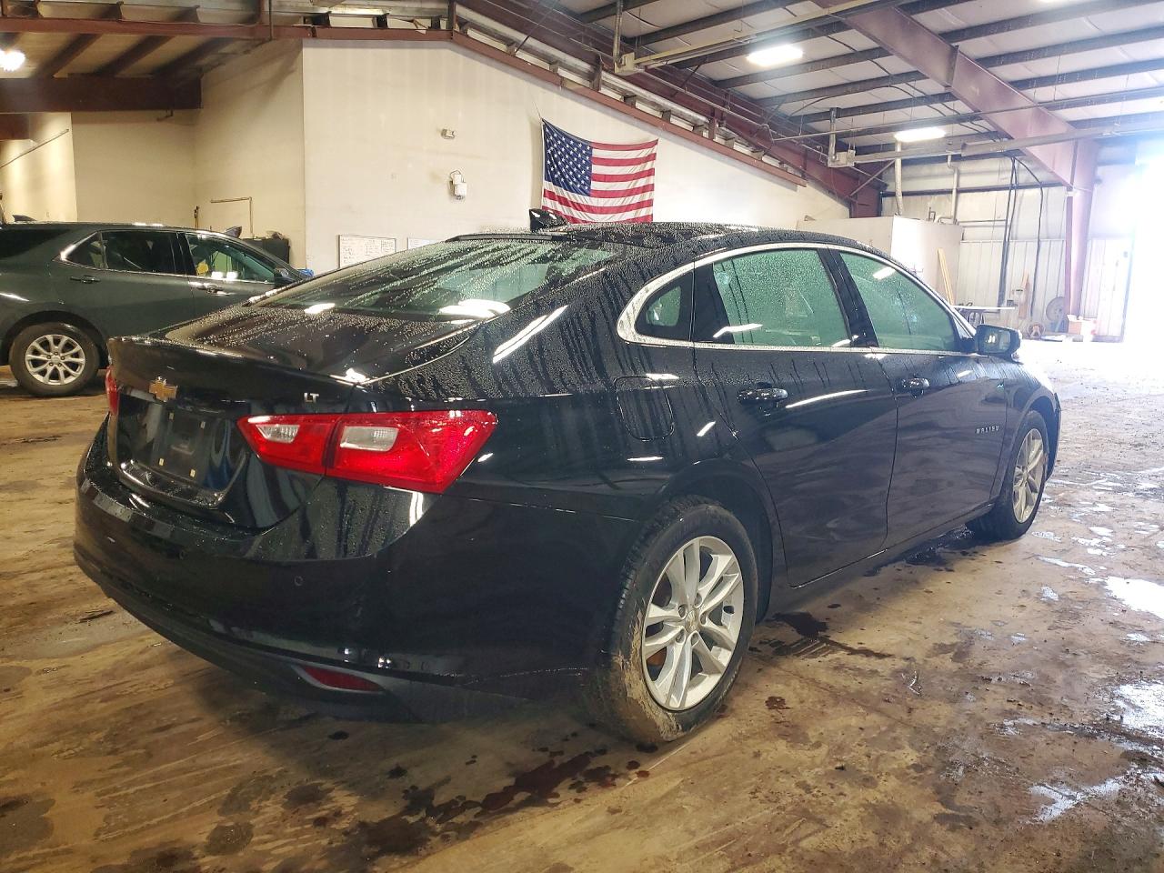 2017 CHEVROLET MALIBU LT photo 7