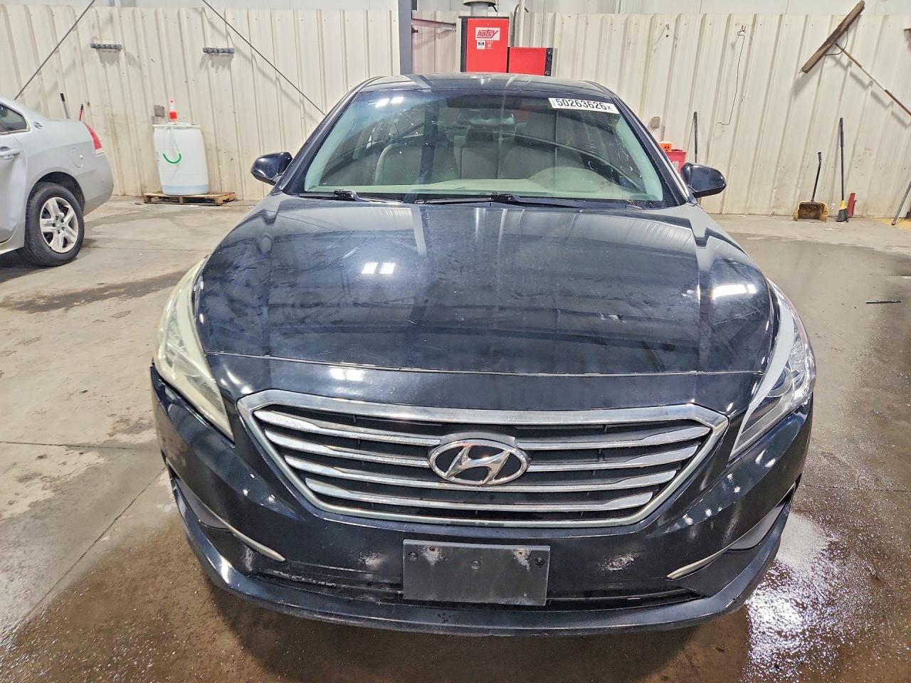 2016 HYUNDAI SONATA SE photo 9