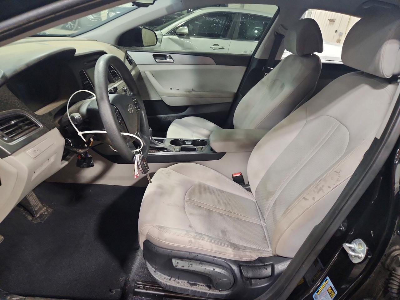 2016 HYUNDAI SONATA SE photo 13