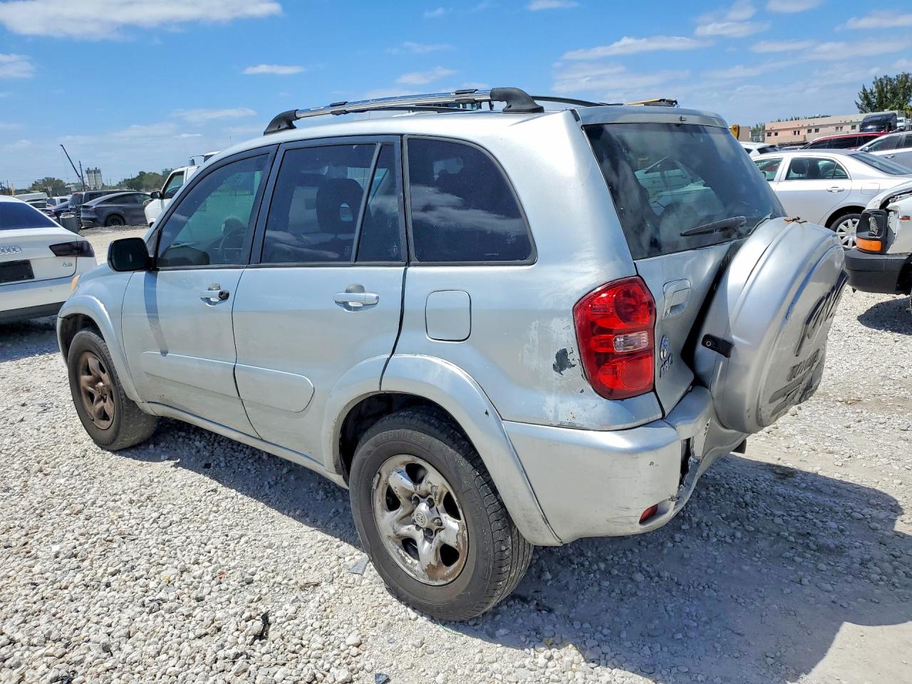 2005 TOYOTA RAV4 BASE photo 4