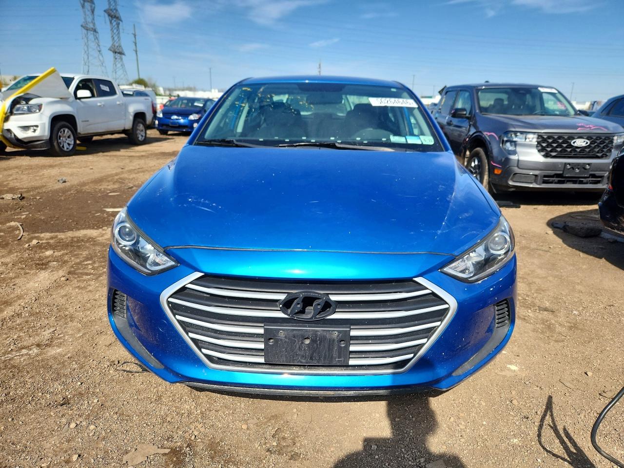 2017 HYUNDAI ELANTRA SE photo 9