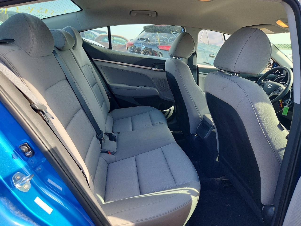 2017 HYUNDAI ELANTRA SE photo 19