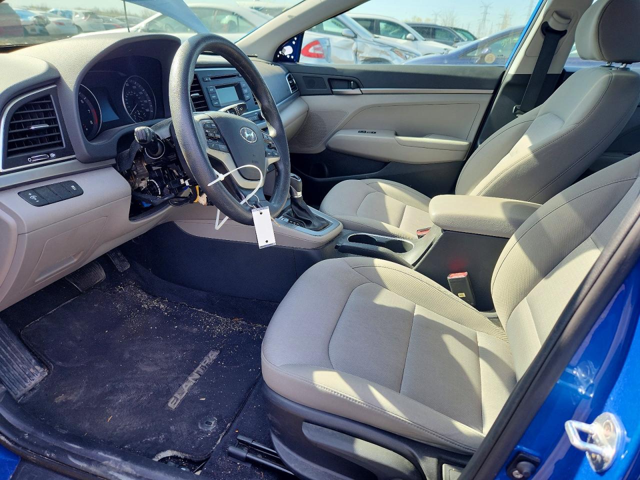2017 HYUNDAI ELANTRA SE photo 13