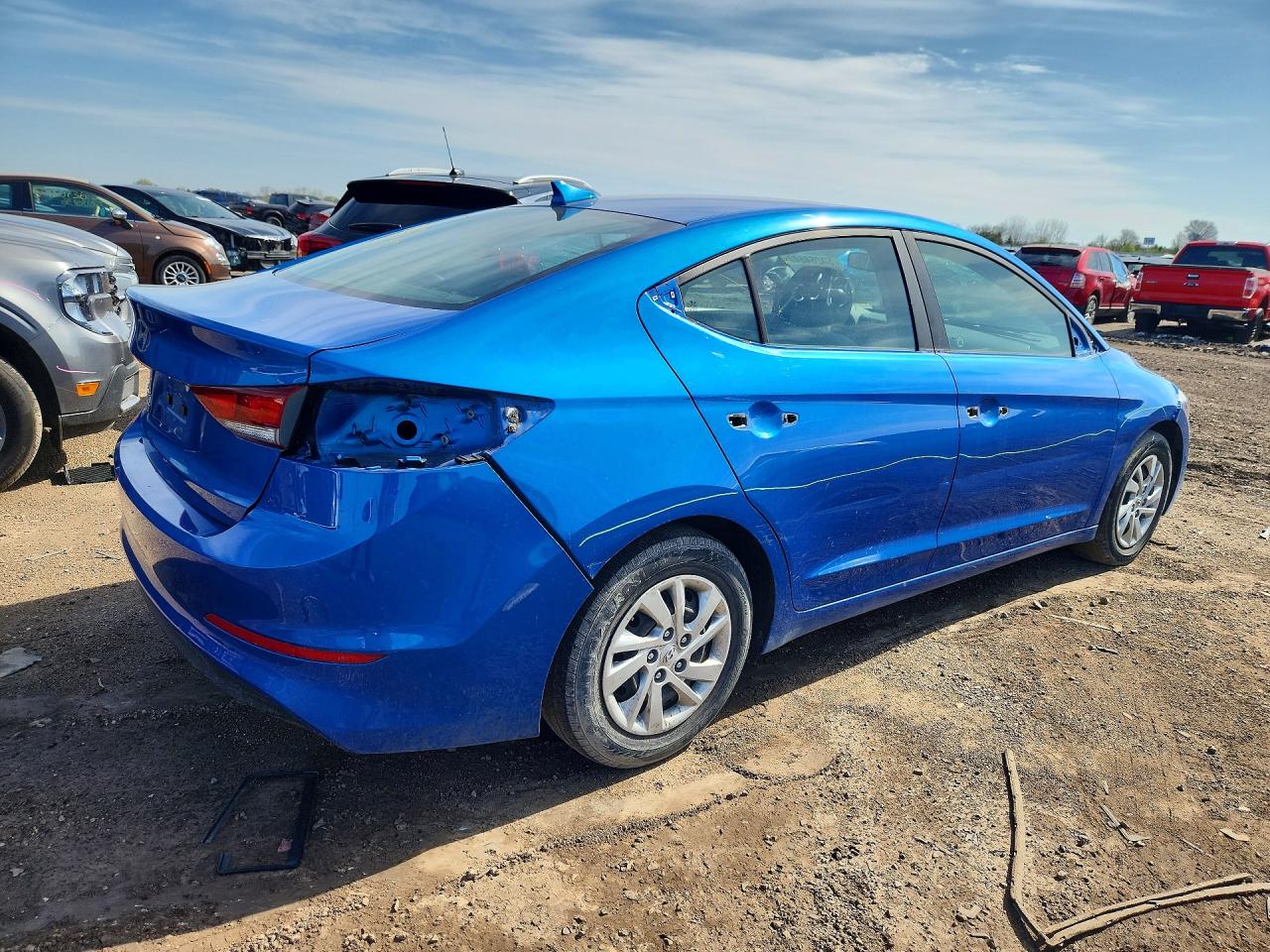 2017 HYUNDAI ELANTRA SE photo 5