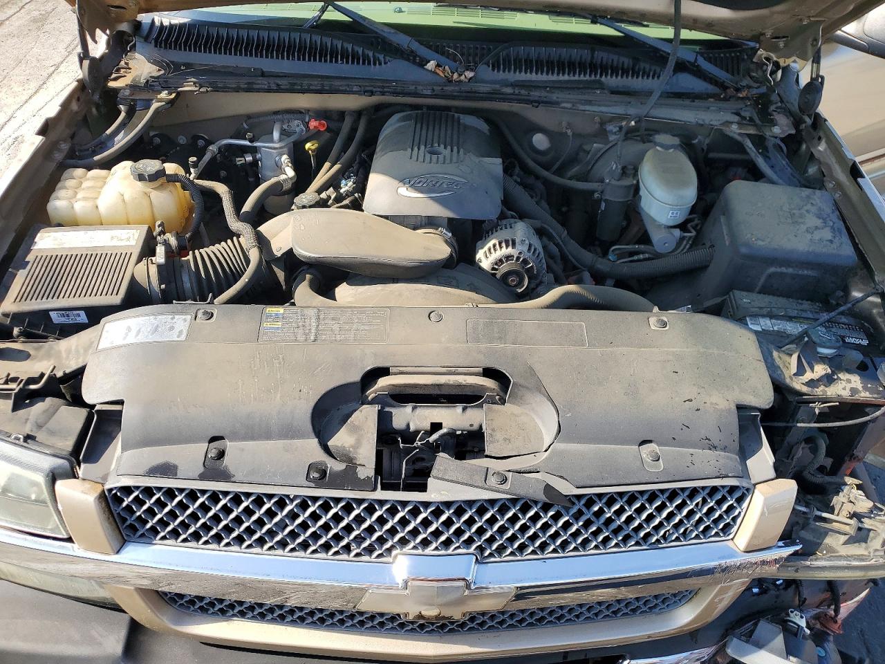 2004 CHEVROLET SILVERADO C1500 photo 21