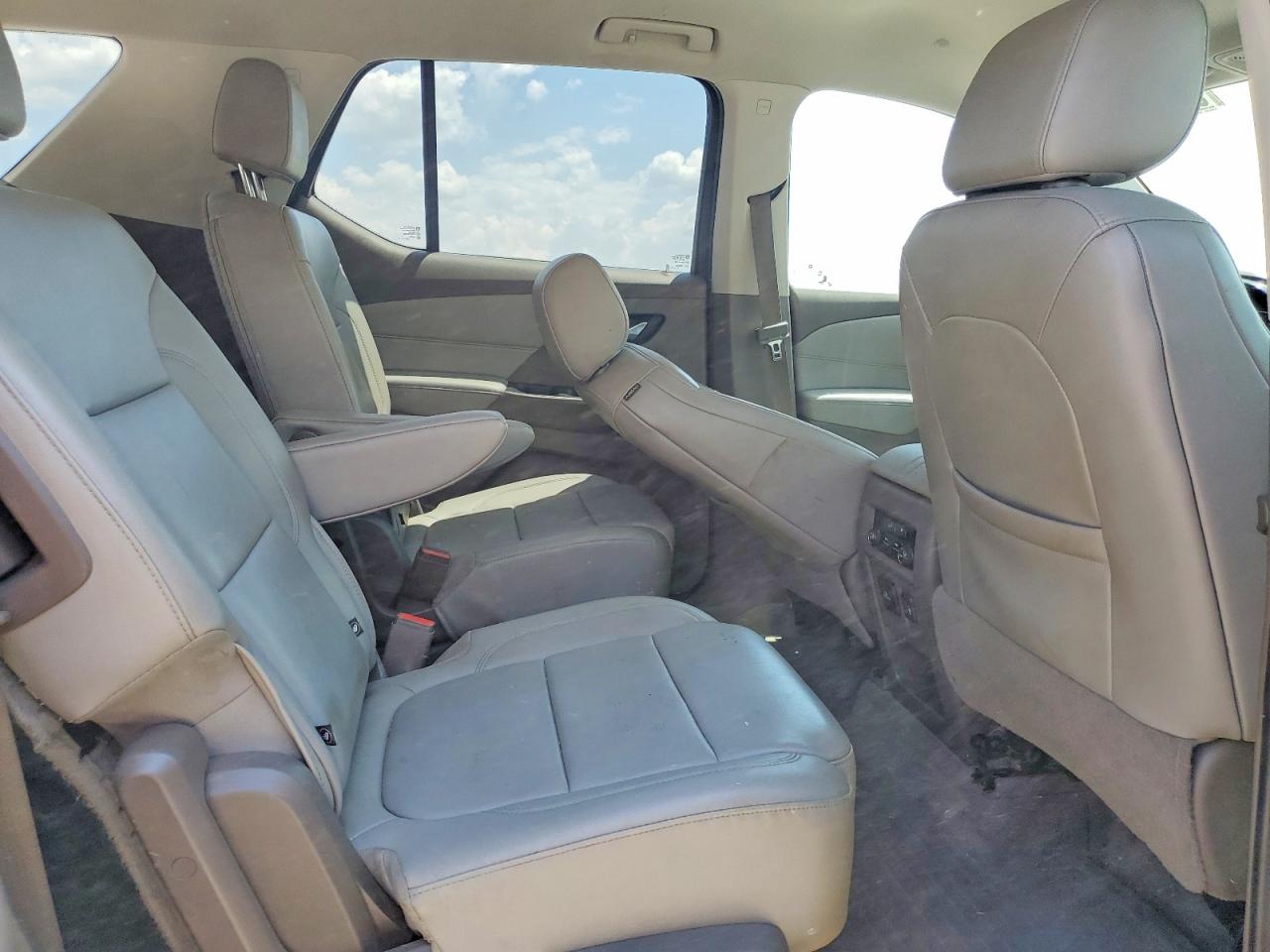 2019 CHEVROLET TRAVERSE LT photo 10