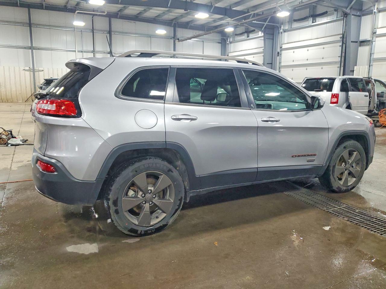 2016 JEEP CHEROKEE LATITUDE photo 7