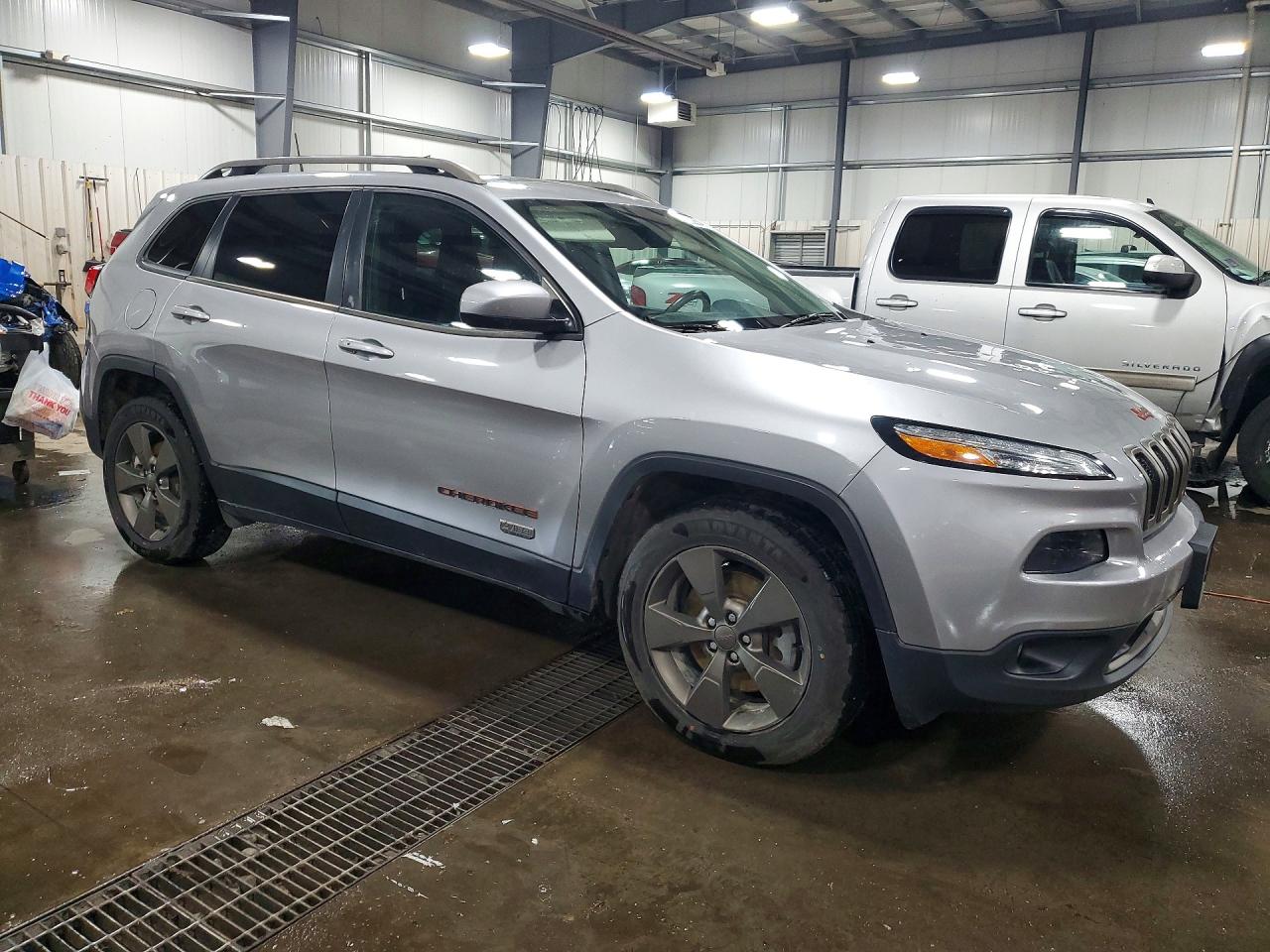2016 JEEP CHEROKEE LATITUDE photo 10