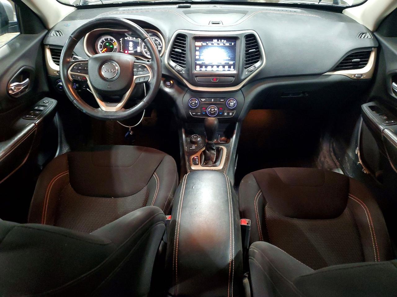 2016 JEEP CHEROKEE LATITUDE photo 22