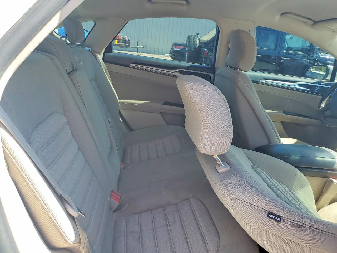 2018 FORD FUSION SE photo 19