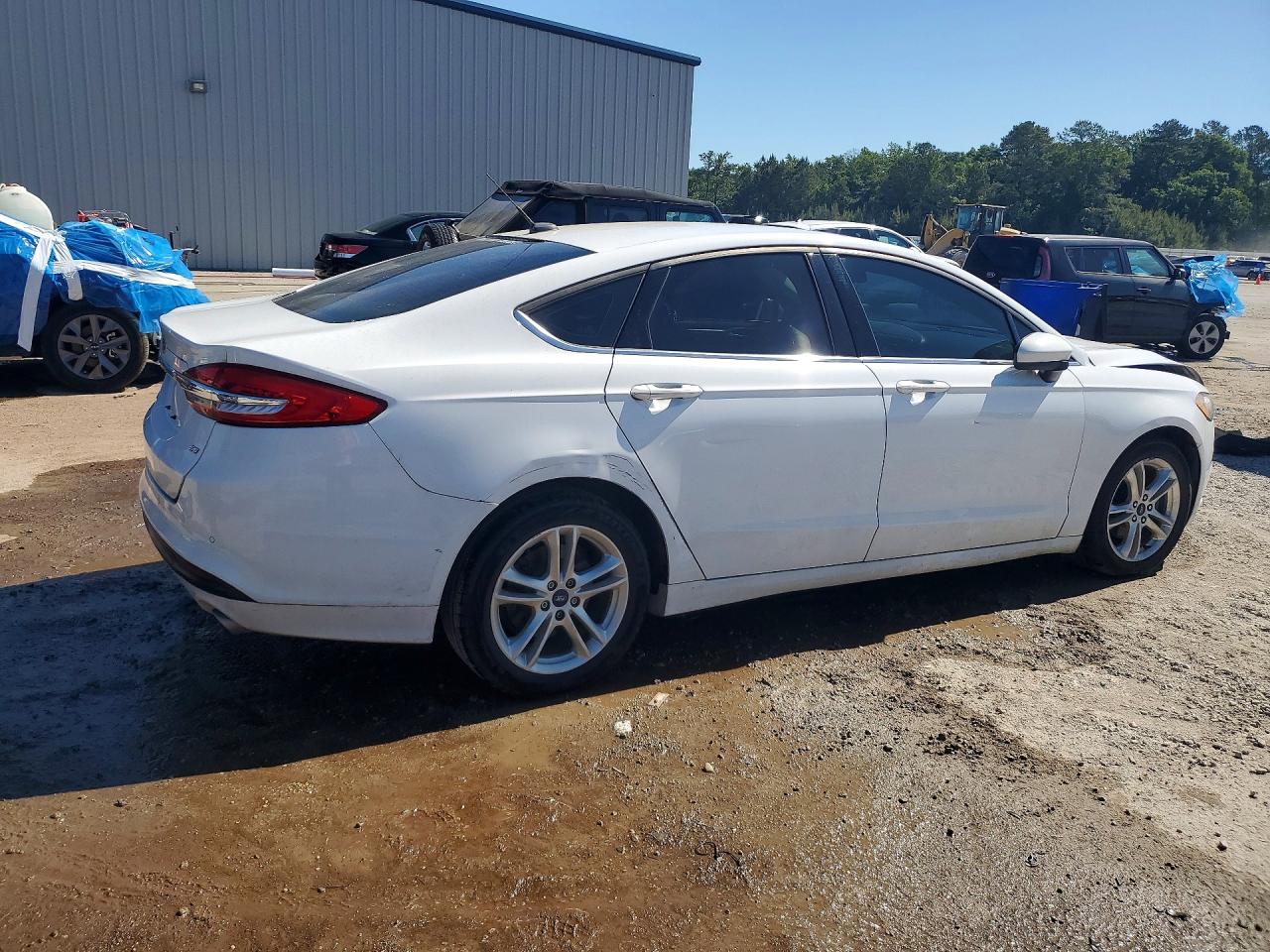 2018 FORD FUSION SE photo 5