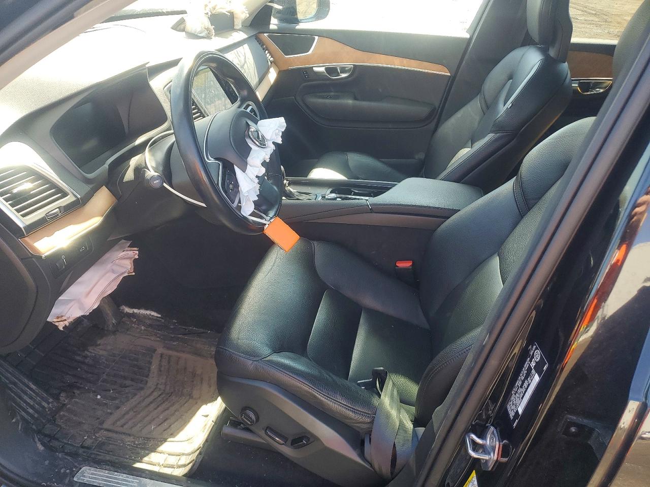2021 VOLVO XC90 T6 MOMENTUM photo 13