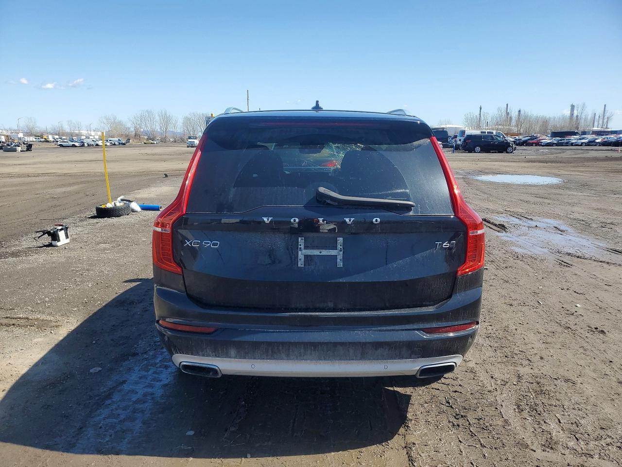 2021 VOLVO XC90 T6 MOMENTUM photo 11