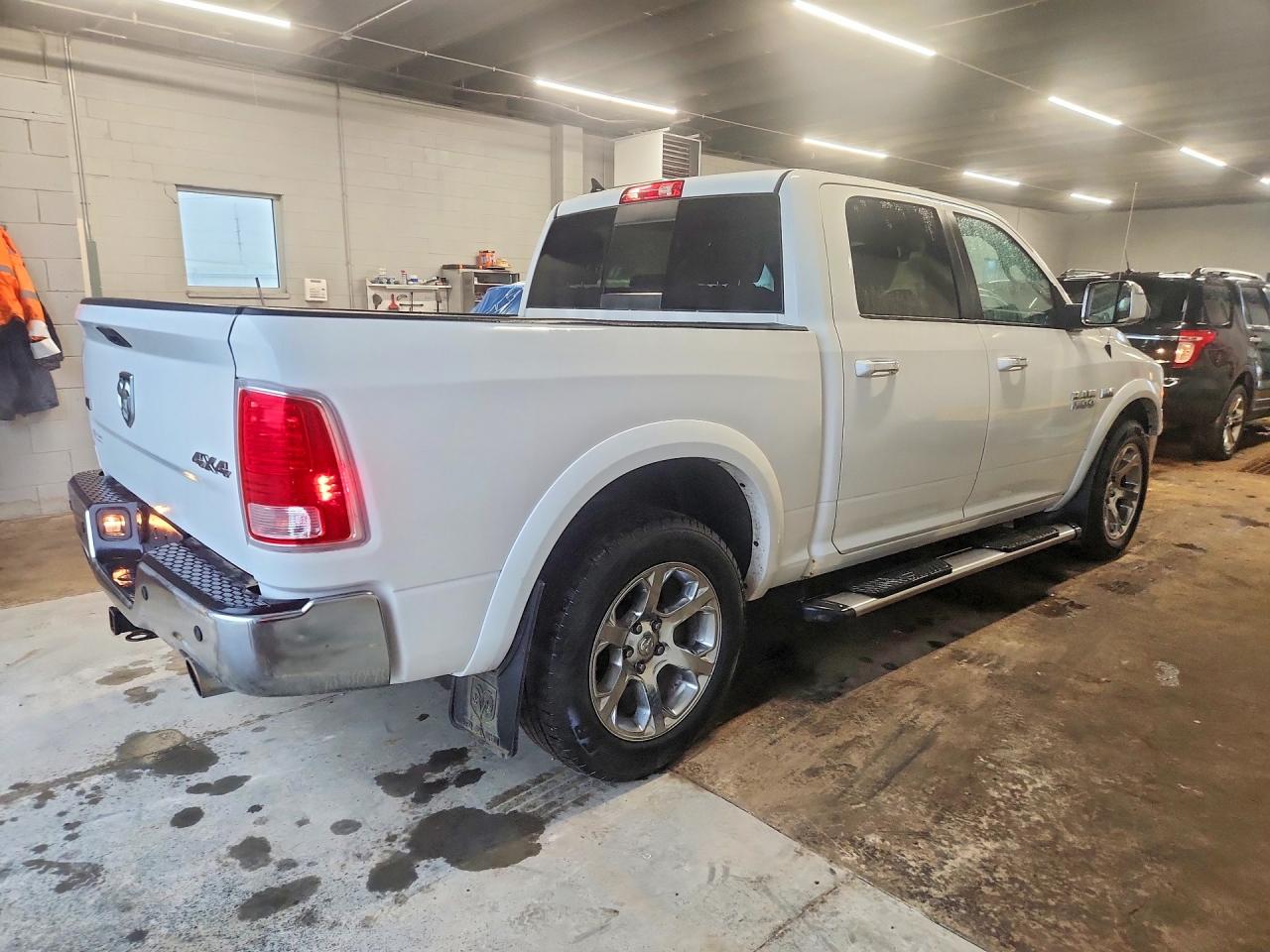 2013 RAM 1500 LARAMIE photo 3
