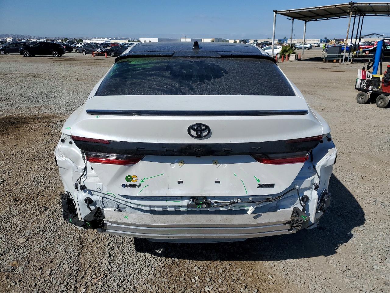 2025 TOYOTA CAMRY XSE photo 16