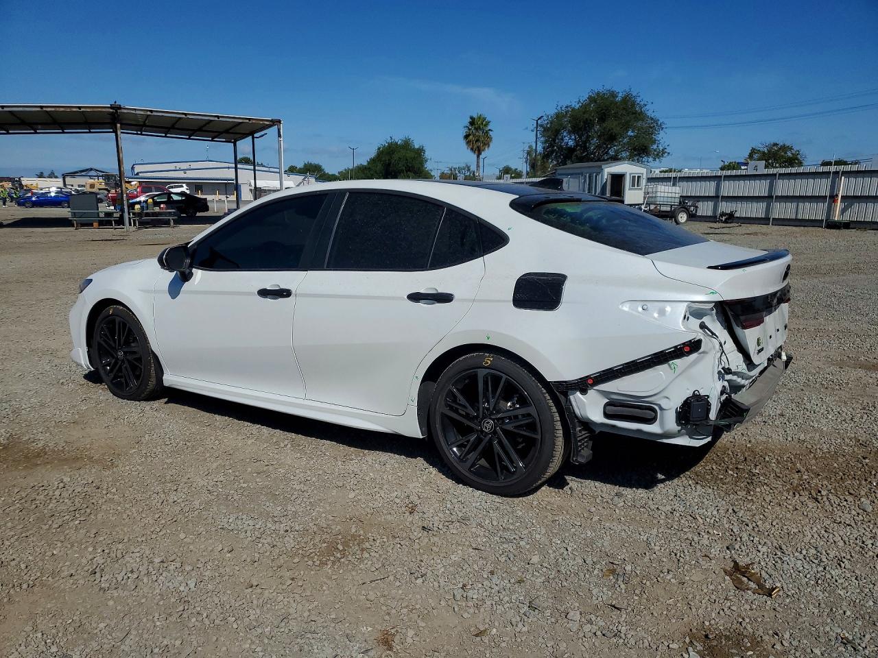 2025 TOYOTA CAMRY XSE photo 4