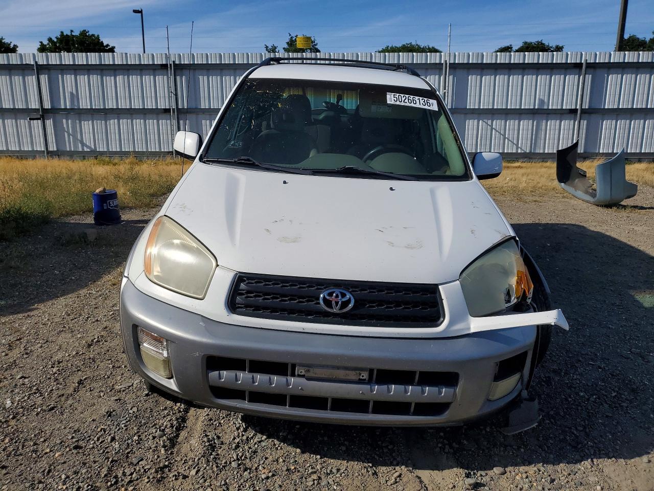 2001 TOYOTA RAV4 BASE photo 9