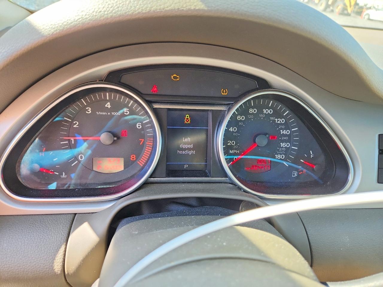 2009 AUDI Q7 photo 25