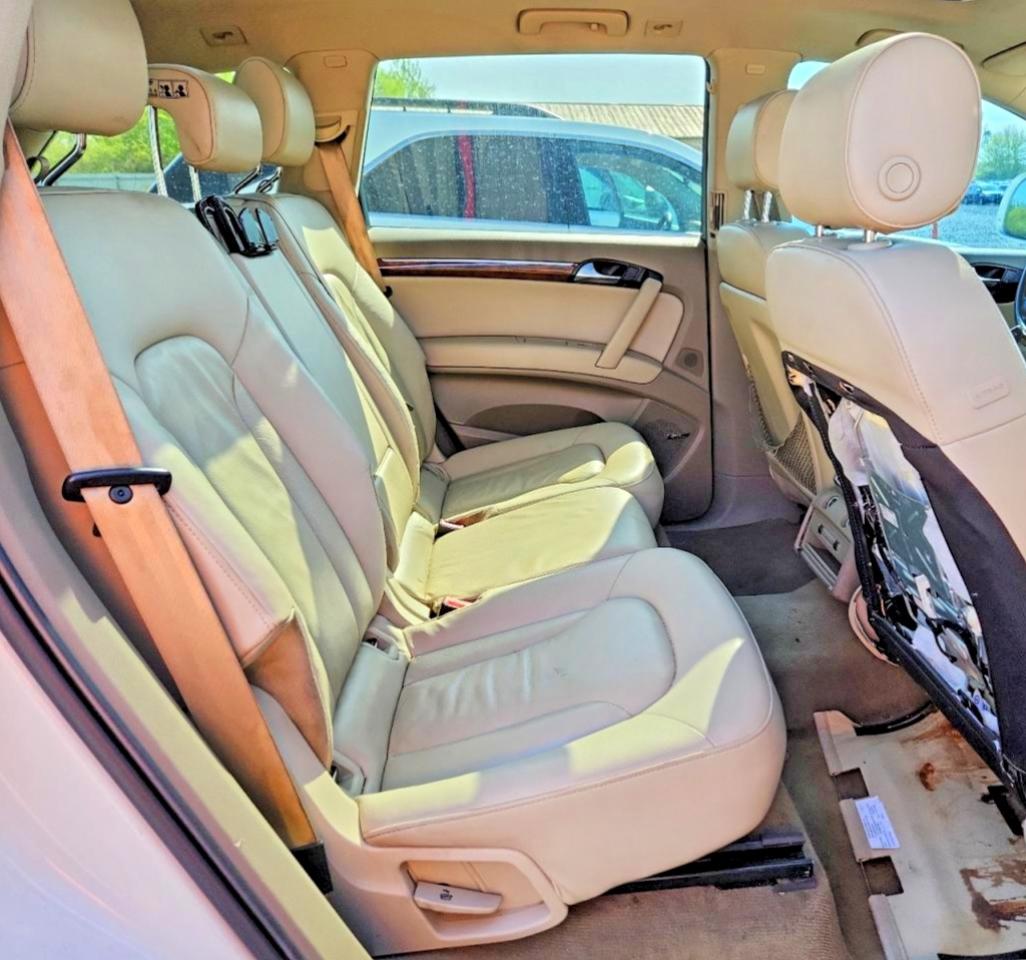 2009 AUDI Q7 photo 31