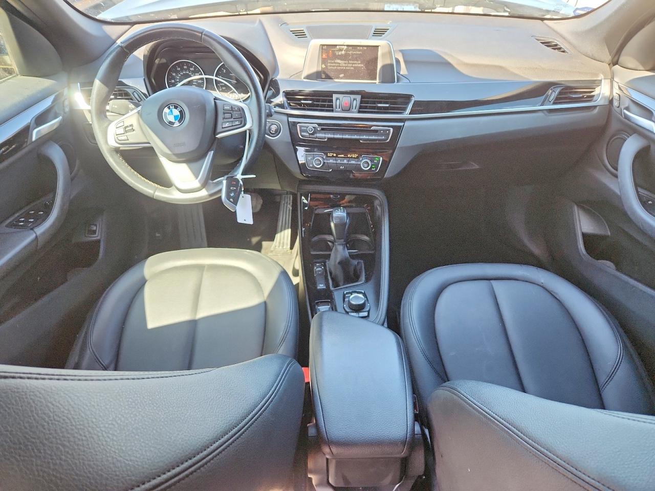 2016 BMW X1 XDRIVE28I photo 8