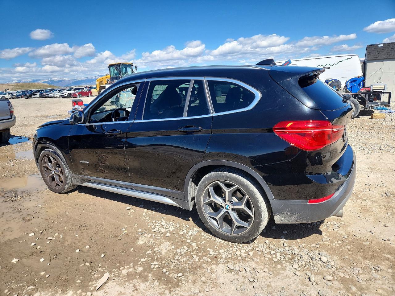 2016 BMW X1 XDRIVE28I photo 2