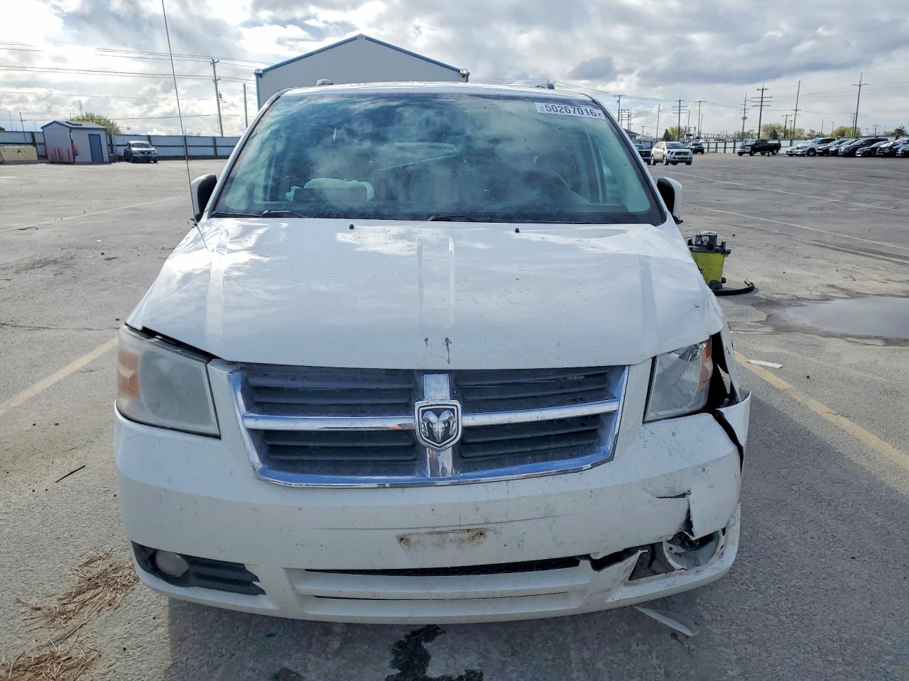 2010 DODGE GRAND CARAVAN SXT photo 9