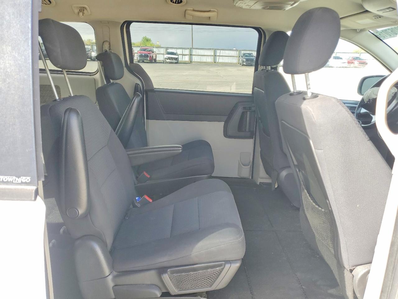 2010 DODGE GRAND CARAVAN SXT photo 21