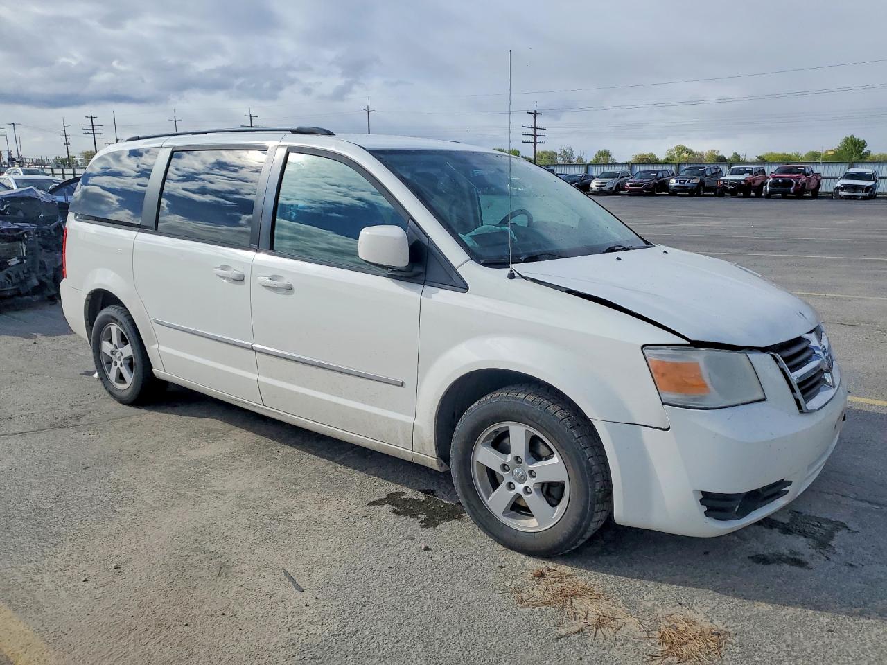 2010 DODGE GRAND CARAVAN SXT photo 7
