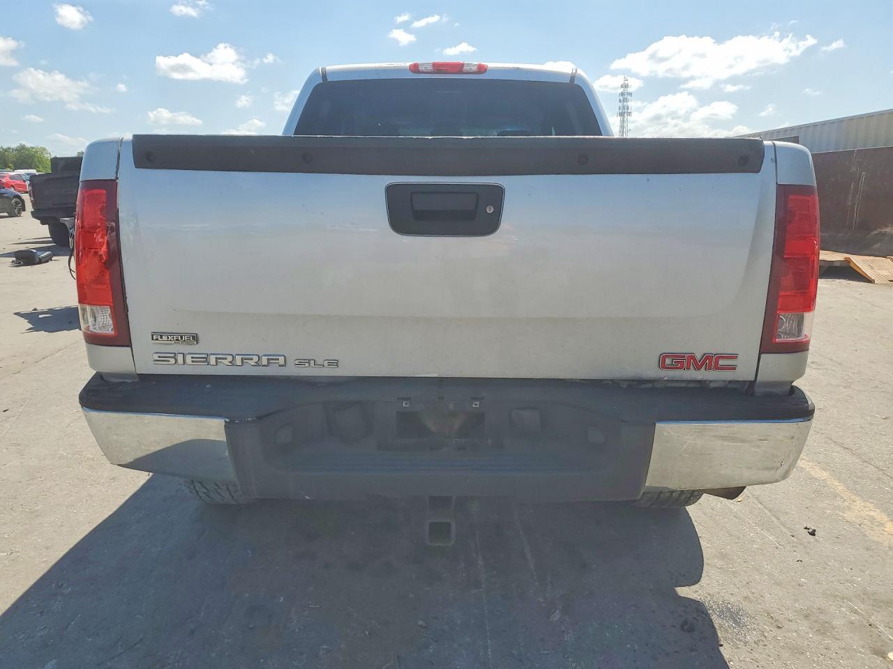 2011 GMC SIERRA C1500 SLE photo 6