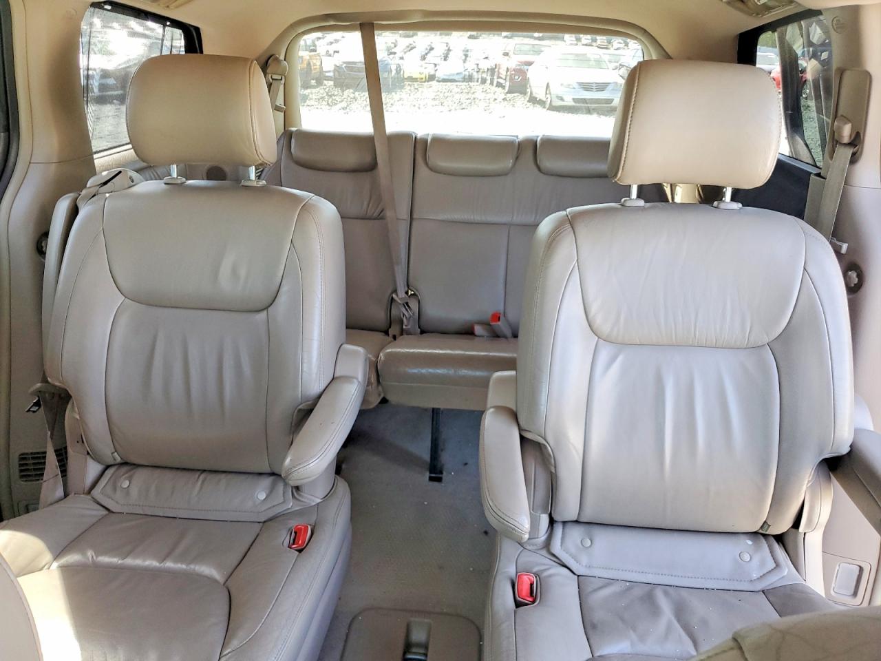 2004 TOYOTA SIENNA XLE LIMITED 7 PASSENGER photo 10