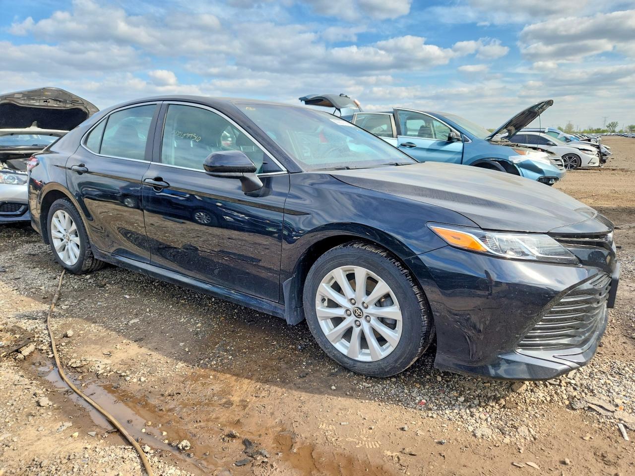 2020 TOYOTA CAMRY LE photo 7