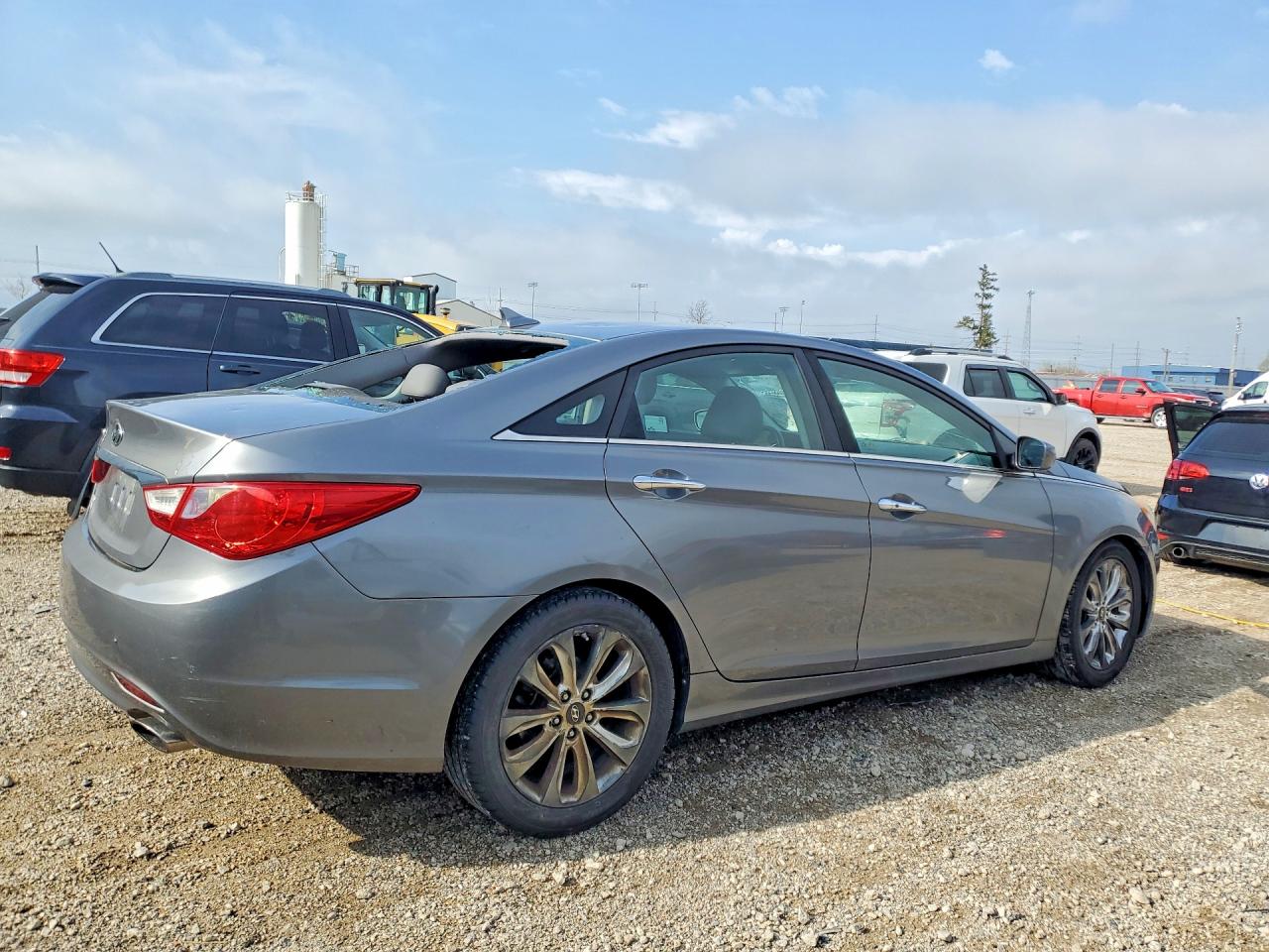 2011 HYUNDAI SONATA SE photo 7