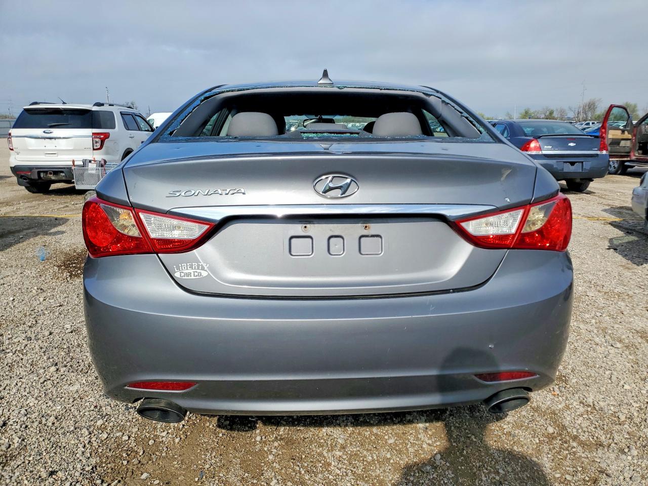 2011 HYUNDAI SONATA SE photo 16