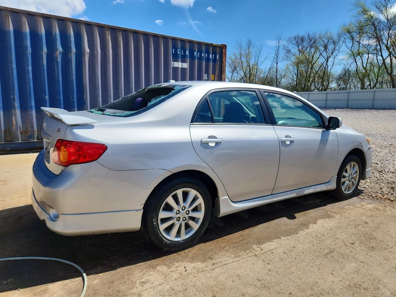 2010 TOYOTA COROLLA S photo 7