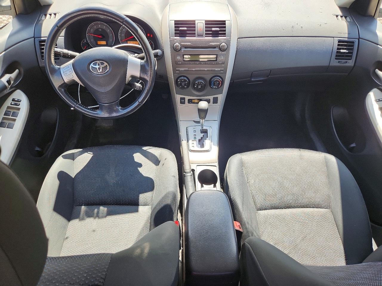 2010 TOYOTA COROLLA S photo 22