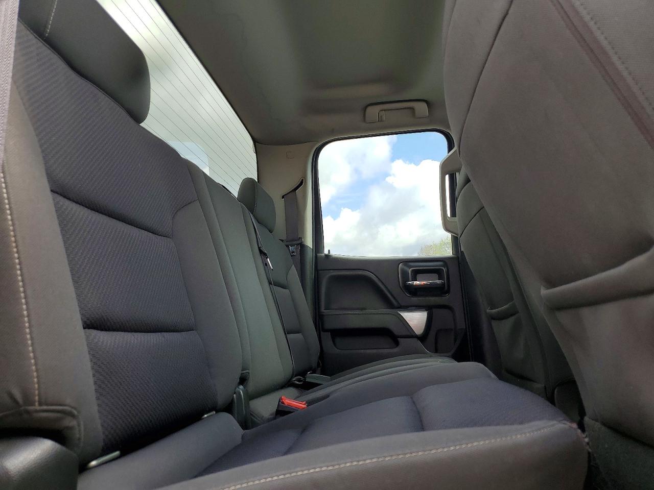 2016 CHEVROLET SILVERADO K1500 LT photo 28