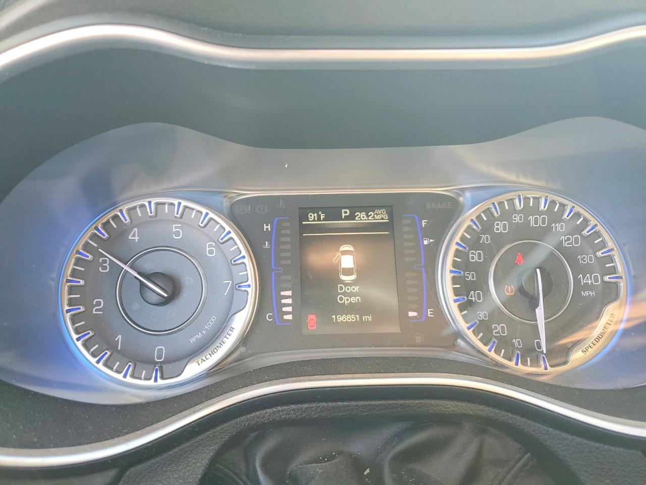 2015 CHRYSLER 200 LIMITED photo 25