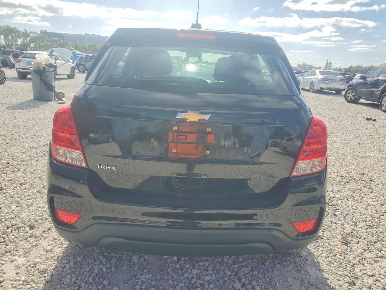 2020 CHEVROLET TRAX LS photo 11